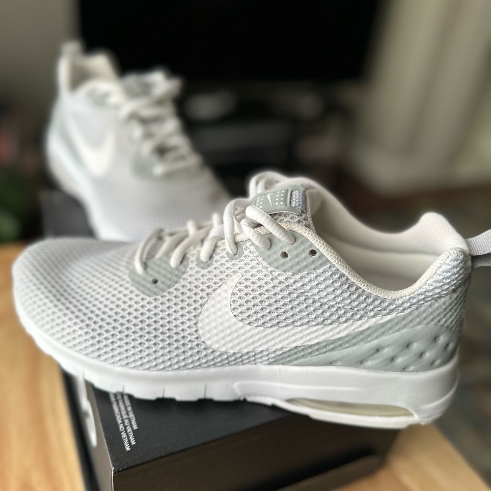 Nike air max motion